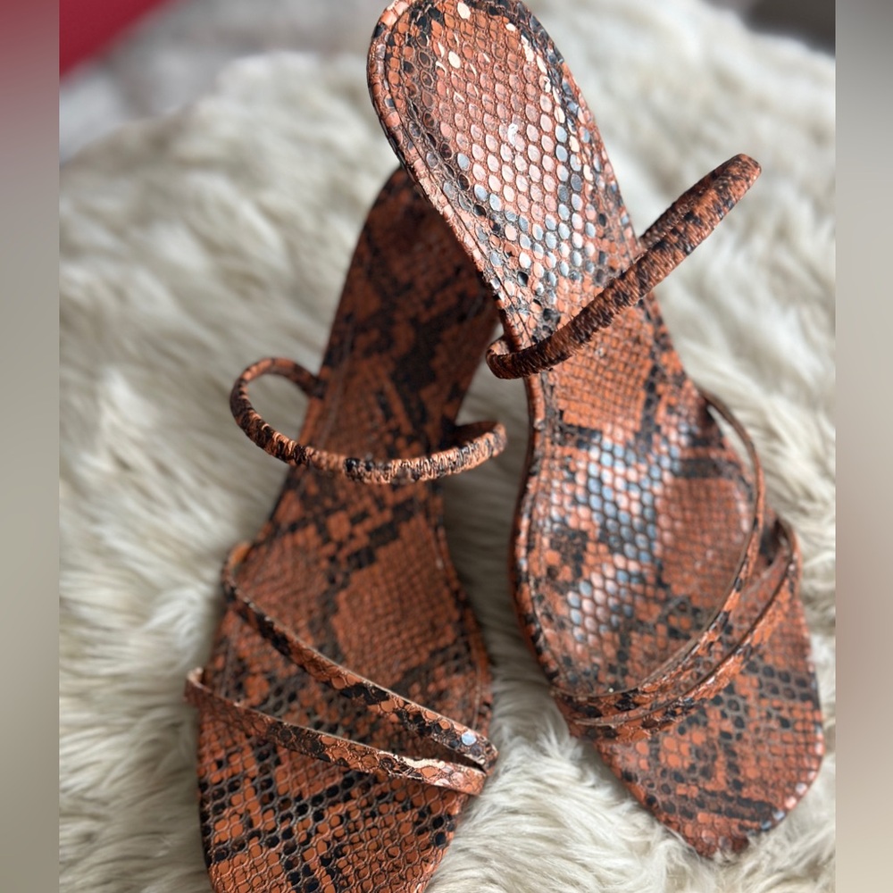Zara Basic collection size 37